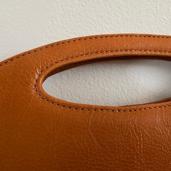 HOBO Tan Leather Handbag - Picture 6 of 8